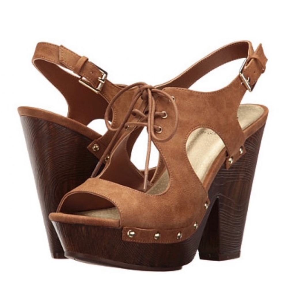 G by Guess Suzinn Tan Chunky Heels